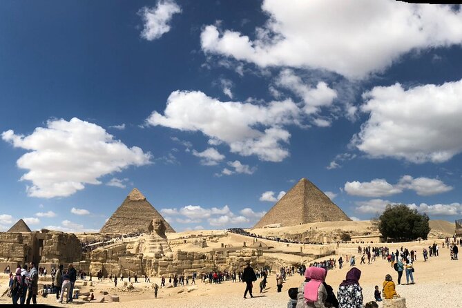 Full Day Tour to Giza Pyramids, Sphinx, Egyptian Museum, Khan el-Khalili Bazaar - Giza’s pyramids and the Sphinx