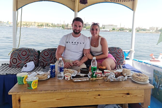 Full Day Tour To Luxor with Flight Included - Meeting your Egyptologist guide in Luxor