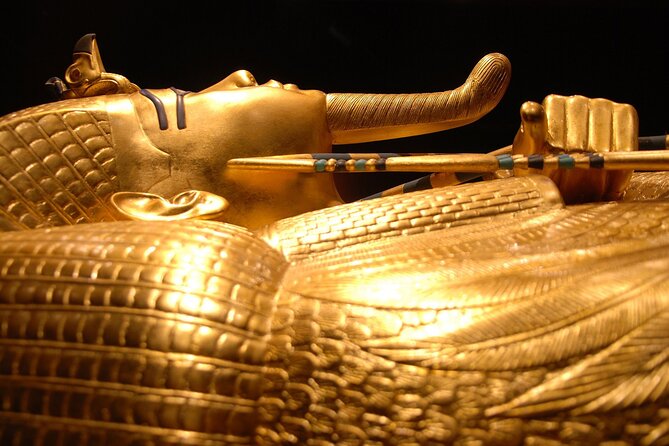 Full-Day Tour to the New Grand Egyptian Museum and Giza Pyramids - Chephren’s Valley Temple and the route to the Sphinx