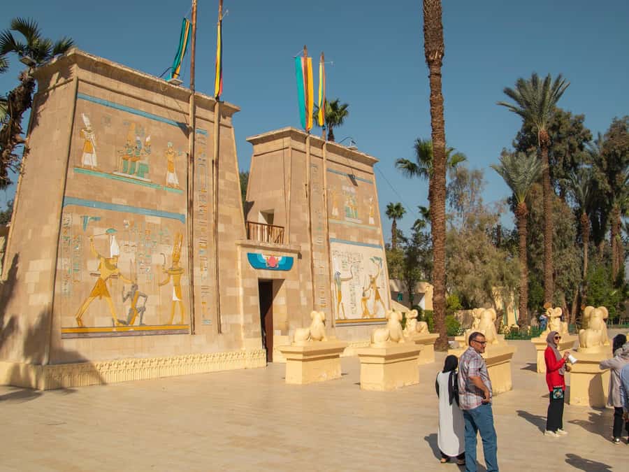 Giza: Pharaonic Village Half-Day Tour with Hotel Pickup - Tutankhamun’s tomb gives you a close look