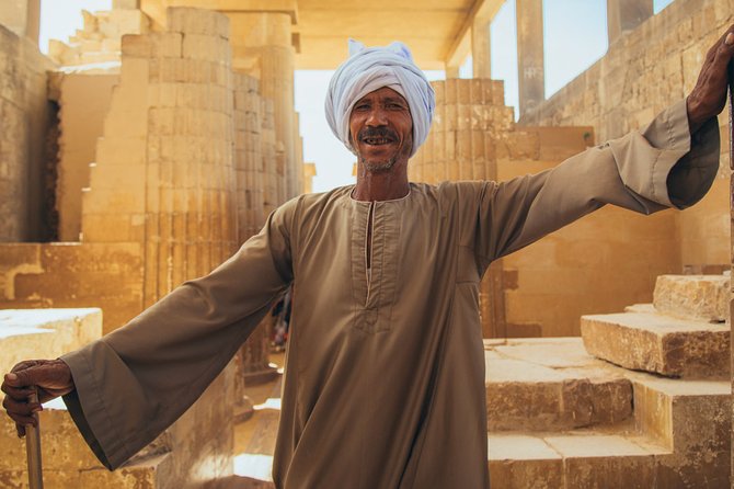 Giza Pyramids and Sakkara Tour - Why this private Cairo day works well