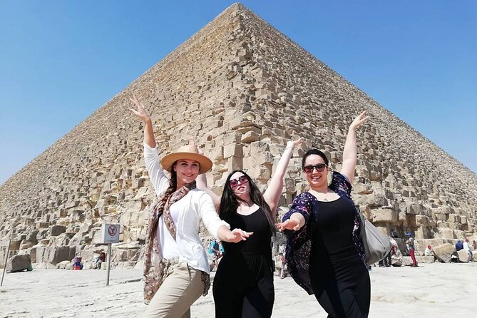 Giza Pyramids, Ride a Camel, Sphinx, Egyptian Museum& Bazaar, Lunch is included. - What the private format adds
