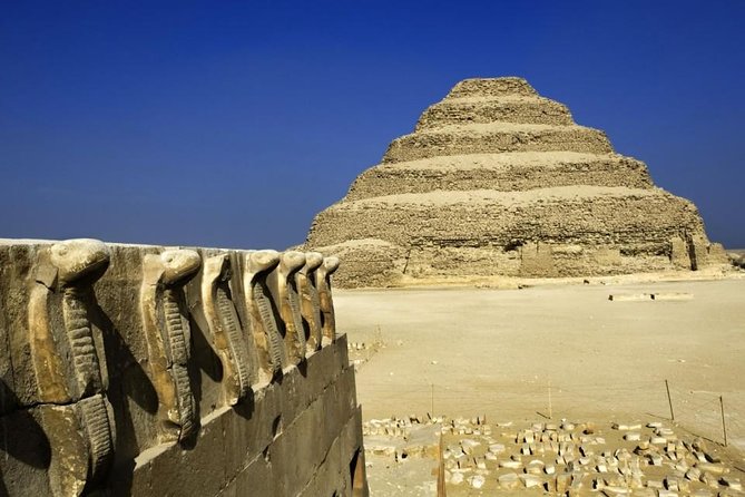 Giza Pyramids Sakkara and Dahshur - Transport, food, and group size