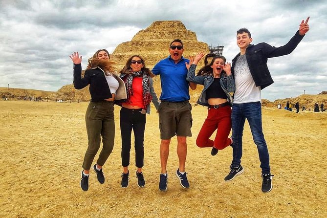 Giza pyramids, Sakkara and Memphis private tour - Giza Pyramids: begin with the icons