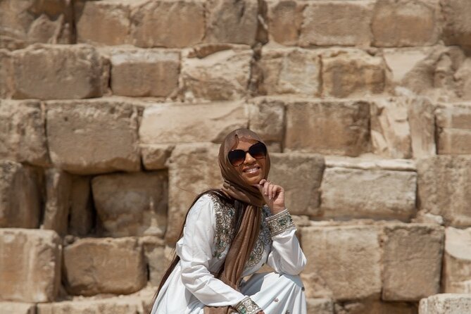 Giza Pyramids & Sphinx day trip - Meeting the Great Sphinx