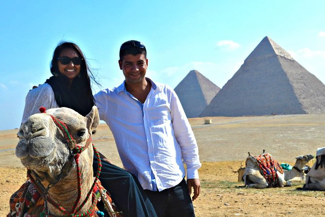 Giza pyramids Sphinx Sakkara and Memphis Private Day Tour - Giza: the Great Pyramids and the Sphinx