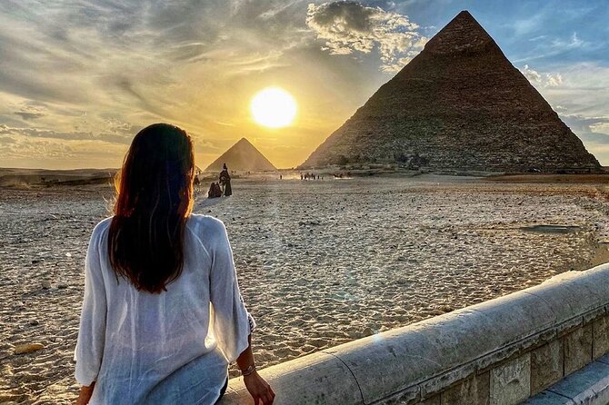 Giza pyramids,Sphinx Sakkara,Dahshuh,Memphis,Camel - Why the historical order makes sense