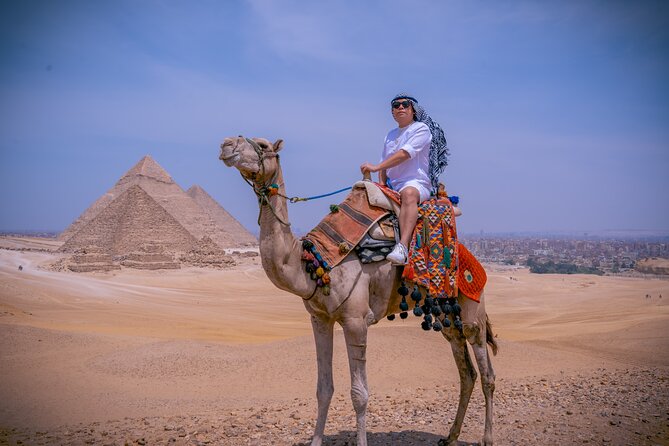 Giza pyramids with professional photography - What the photographer adds to your day