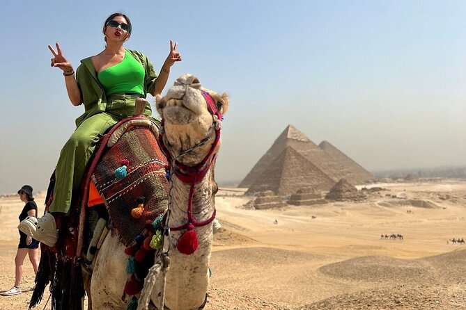 Guided Tour to Giza Pyramids, Museum, Citadel and Khan El Khalili - The Giza Pyramids: start with the ancient headline act