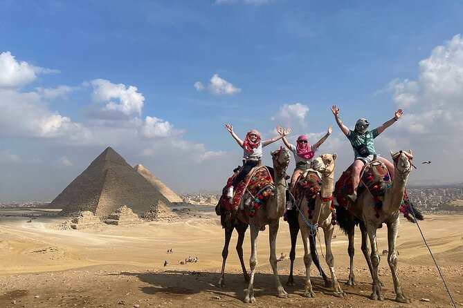 Guided Tour to Giza Pyramids ,Sphinx, Camel & inside the pyramids - Transport, timing, and the real four-hour schedule