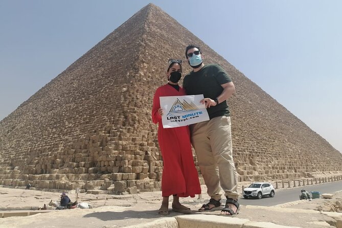 Guided tour to Pyramids of Giza, Sakkara & Memphis: Private Tour with Lunch - Meeting the Great Sphinx and Valley Temple