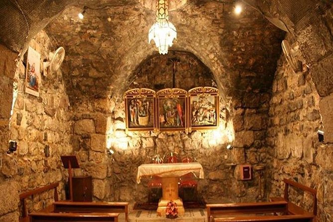 Half-Day Private Guided Tour of Coptic Cairo with Lunch - A local Egyptian lunch with koshary