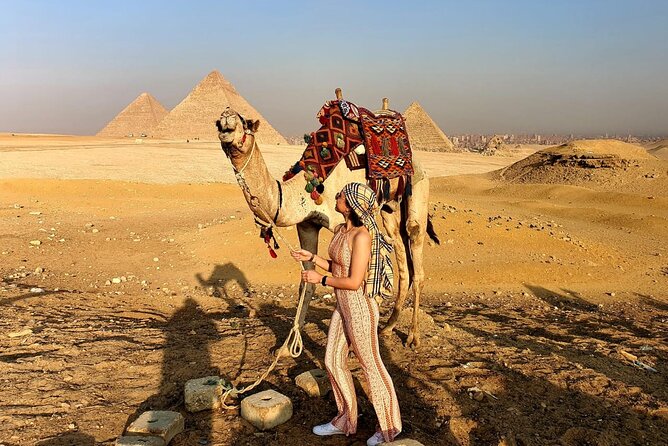 Half Day Tour To Giza Pyramids And Sphinx - Khafre’s Pyramid and the surviving cap