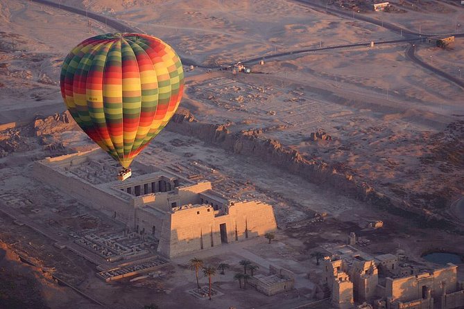 Hot Air Balloon Ride in Luxor Egypt with Transfers Included - What you see once the balloon rises