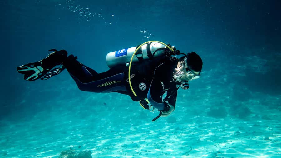 Hurghada: 1, 2, 3, 4, or, 5-Day Scuba Diving Package - What the $58 price really covers