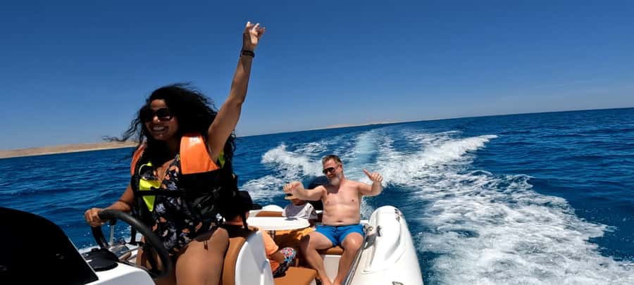 Hurghada: 3-Island Speedboat, Dolphin Watching & Snorkeling - Leaving Hurghada for the open Red Sea