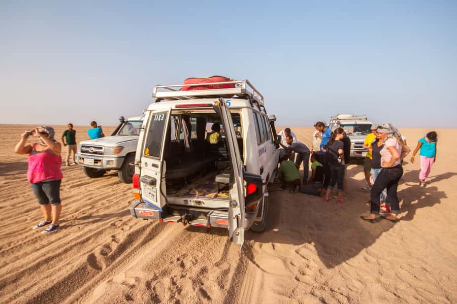 Hurghada: 6-Hour Jeep Desert Safari, Dinner, and Show - What the $34 price really covers