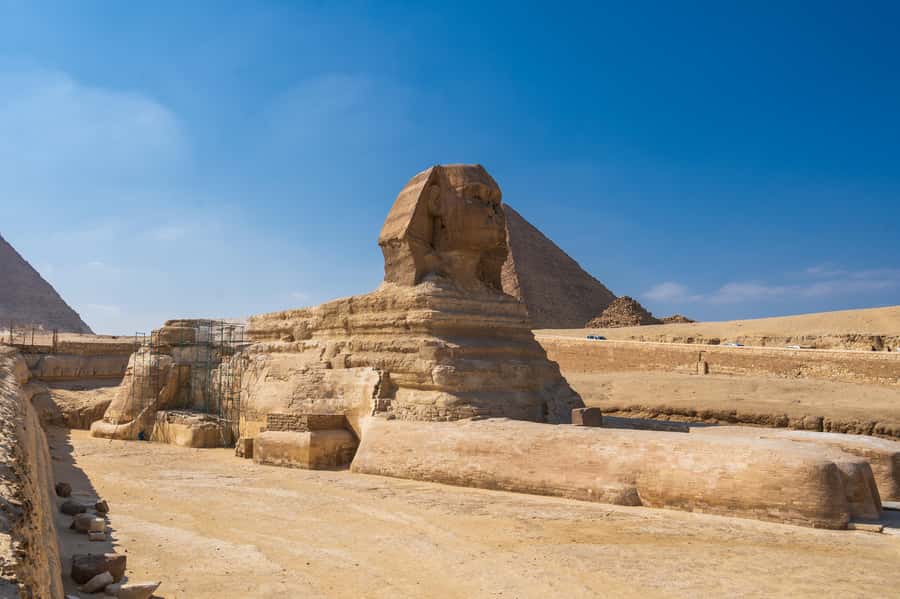 Hurghada: Cairo Pyramids, Sphinx, Museum & Bazaar Day Tour - The Egyptian Museum and its ancient treasures