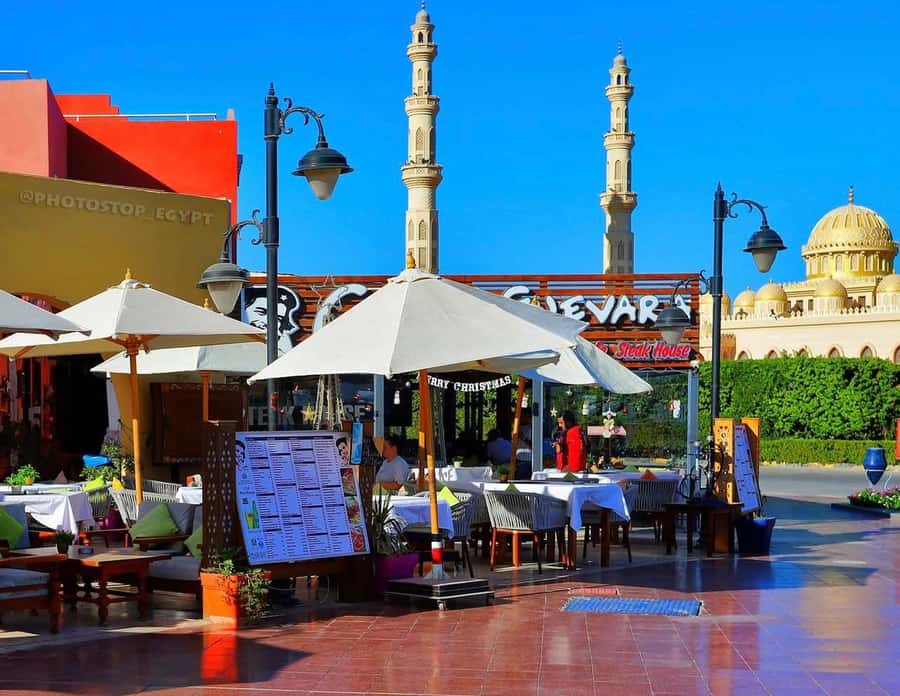 Hurghada: City Guided Tour with Local Market Stop - Hotel pickup and the ride into town