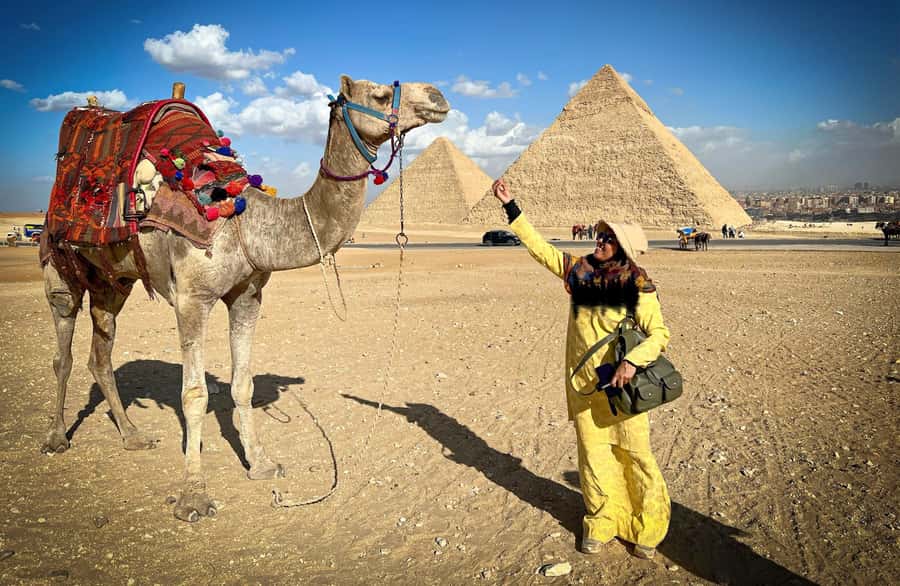 Hurghada Day Trip to Giza Pyramids, Sphinx, Museum and lunch - Is $93 good value?