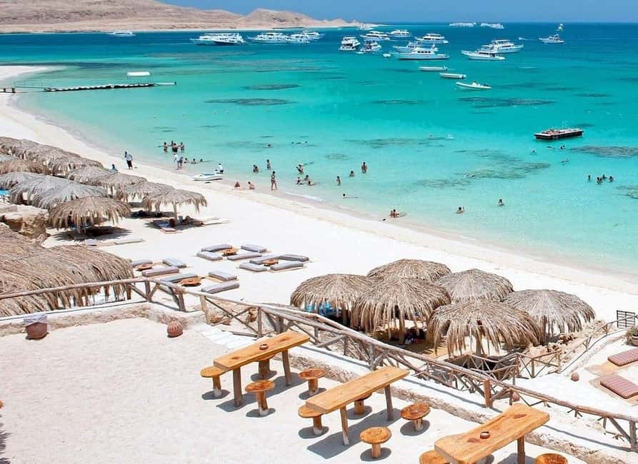 Hurghada: Eden Island Day Trip with Water Sports and Lunch - Buffet lunch onboard