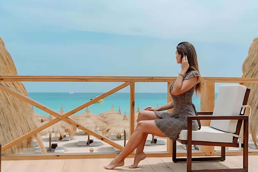 Hurghada:Eden Island Full-Day Trip with Water sports & Lunch - Lunch on board, with a realistic expectation
