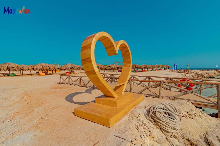 Hurghada: Elegance Yacht Cruise To Orange & Magawish island - Orange Bay before the crowds