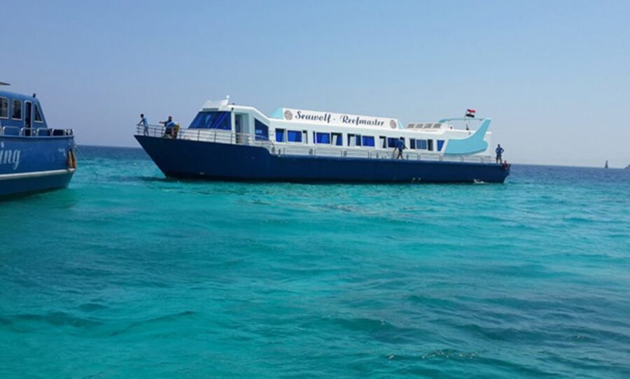 Hurghada: Empire Submarine Boat Trip with Snorkel and Drinks - Forty minutes of snorkeling near the reef