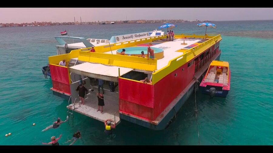 Hurghada: Empire Submarine Boat Trip with Snorkel and Drinks - Why the $19 price makes sense