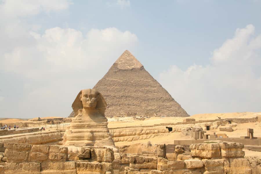 Hurghada: Full-Day Trip to Cairo by Plane - Camel rides and the best pyramid photographs