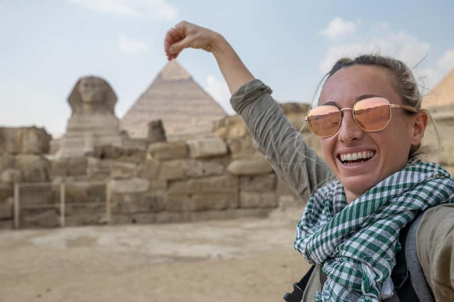 Hurghada: Full-Day Trip to Cairo by Plane - Lunch and the Nile option