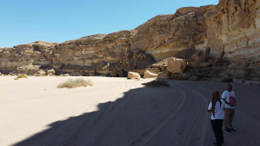 Hurghada: Hiking , dinner & stargazing - The 15 km 4x4 ride into the Red Sea desert