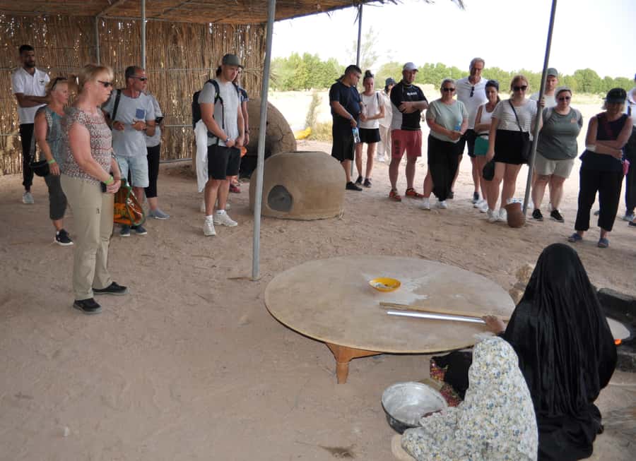 Hurghada: Horse Ride, BBQ Dinner, and Stargazing - Stargazing under a clear desert sky