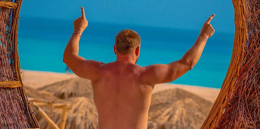 Hurghada: Hula Hula Cruise with Lunch, Massage, & Snorkeling - Hula Hula Island beach time and lunch