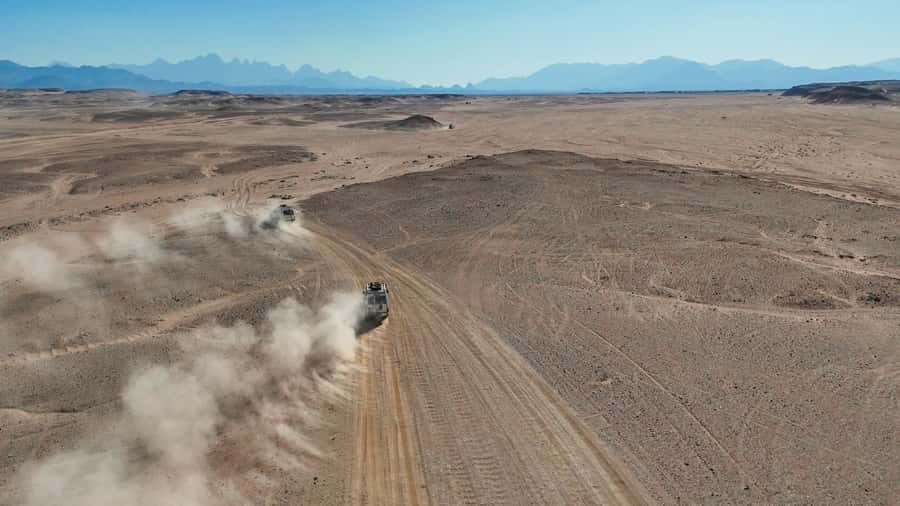 Hurghada: Jeep Safari with Camel Ride, Dinner and Show - Who should book this Hurghada safari?