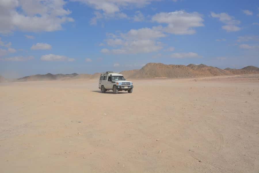 Hurghada: Jeep Safari with Camel Ride, Dinner and Show - What the 25-kilometer jeep ride is really like