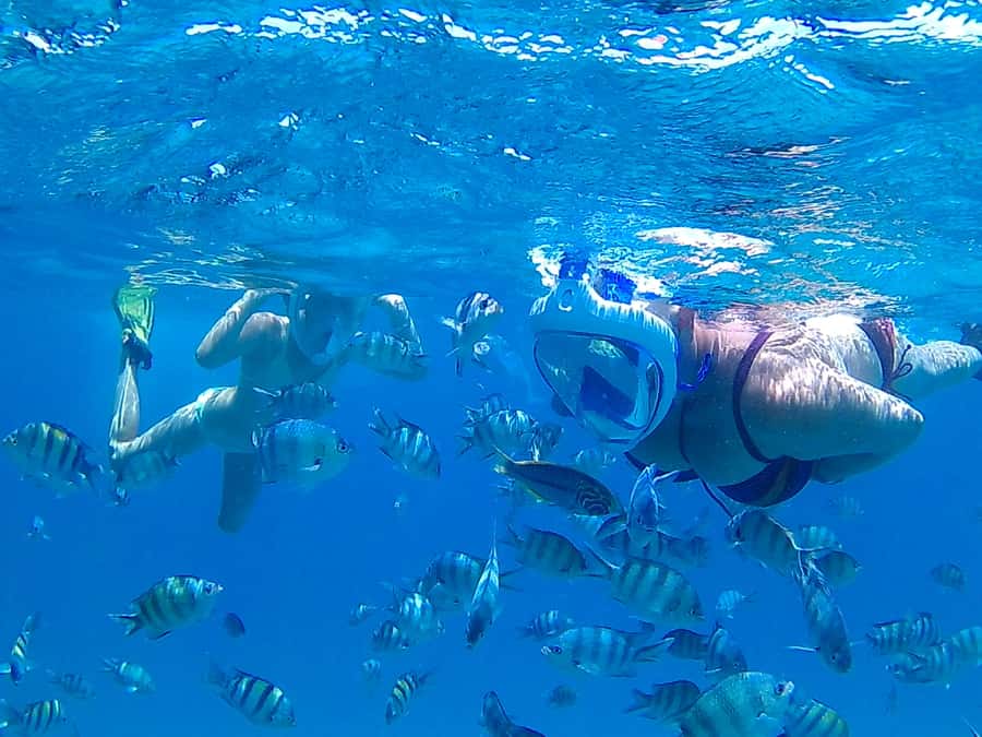 Hurghada: Luxury Giftun island w/snorkeling/lunch & Massage - A Massage on the Upper Deck