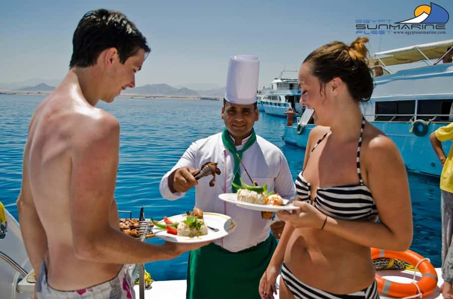 Hurghada: Luxury Orange Bay Cruise with Lunch and Pickup - Optional water sports without the pressure