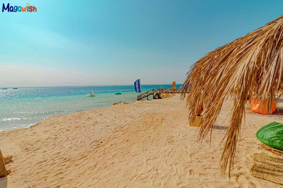 Hurghada: Magawish Island Speedboat W Snorkelling & Lunch - From your hotel to the Hurghada harbor
