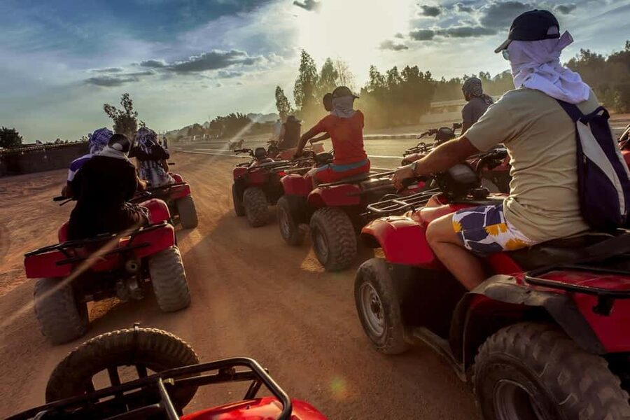 Hurghada: Mega Jeep safari, ATV & Bedouin vibe, and Dinner - Sunset, BBQ dinner, and the evening show