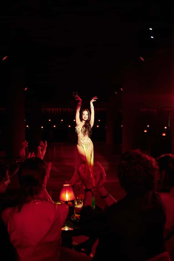 Hurghada: Naz Cabaret ticket with beverages - Getting there from Hurghada and nearby resorts