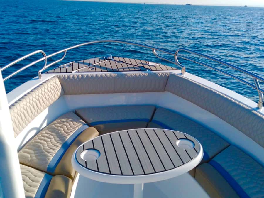 Hurghada: Orange Bay Dolphin Watching, Snorkeling & Lunch - What lunch is really like