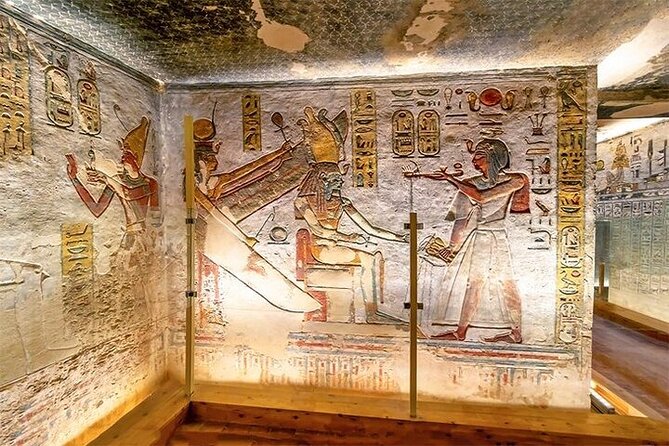 Hurghada: Over Day Tour to Luxor & Balloon Ride & Felucca - Guides, drivers, and the private format
