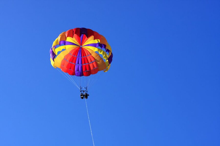 Hurghada: Parasailing Adventure on the Red Sea - Flying alone, with two, or with three