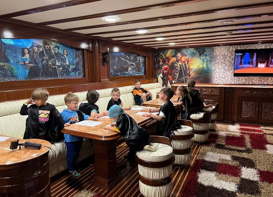 Hurghada: Pirates Sailing Boat to Orange Bay with Transfers - How family-friendly is it?