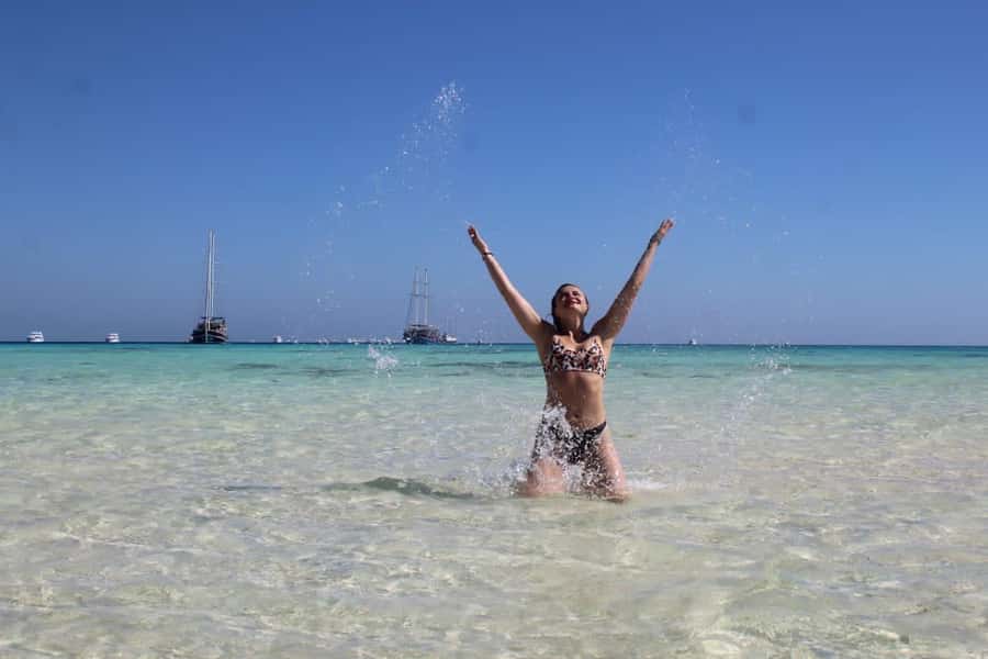 Hurghada: Premium Island Cruise with Lunch and snorkeling - Orange Bay and Giftun Island