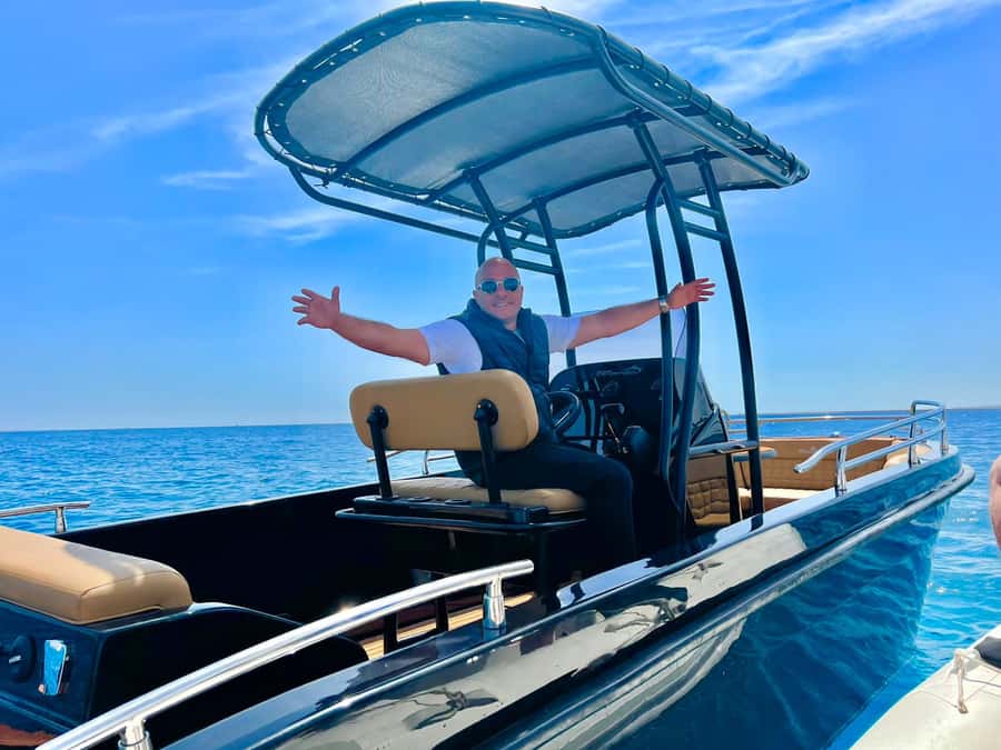 Hurghada: Private Speedboat Adventure with Snacks & Pick-up - Key points to know before you book