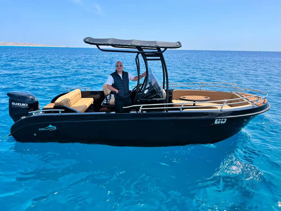 Hurghada: Private Speedboat Adventure with Snacks & Pick-up - Choosing between two and four hours
