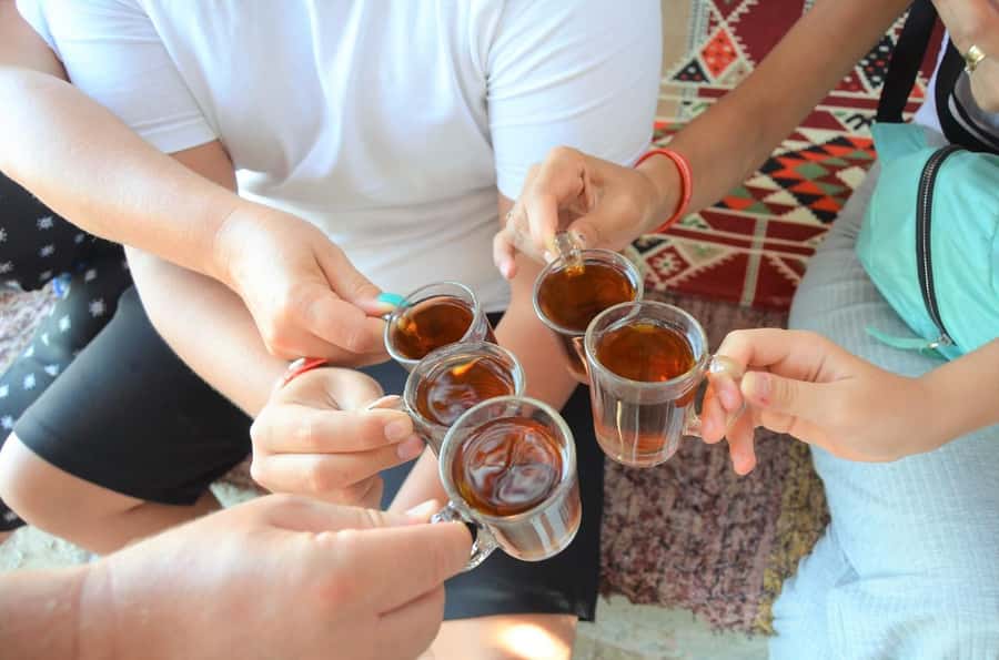 Hurghada: Quad Bike and Camel Ride with Dinner and Show - Dinner includes a broad, simple buffet