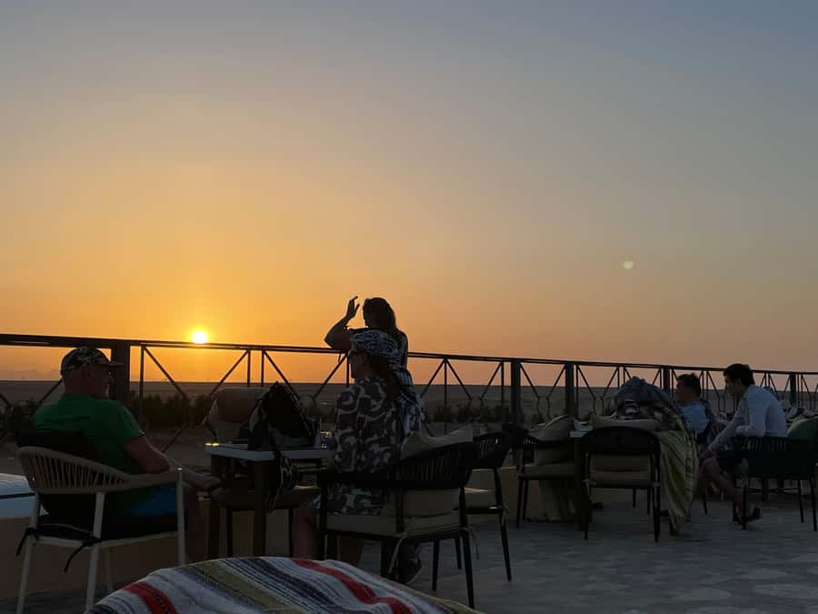 Hurghada: Quad Bike and Camel Ride with Dinner and Show - Guides and the quality of the day